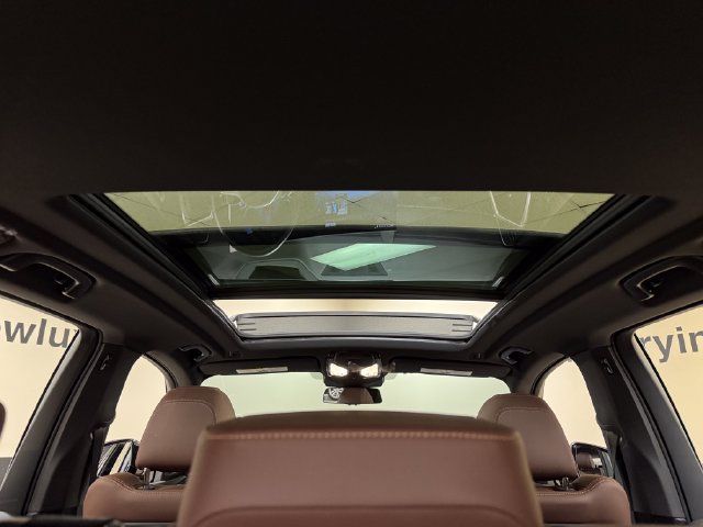 Used 2026 BMW X5 xDrive40i w/ M Sport Package AWD/4WD image 24