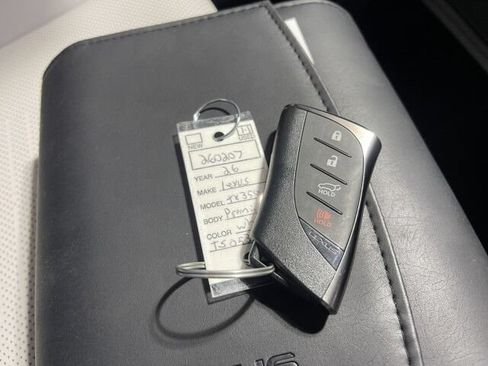 Used 2026 Lexus TX 350 AWD w/ Technology Package image 40