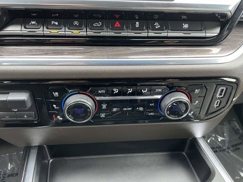 Used 2024 Chevrolet Silverado 1500 LTZ image 41