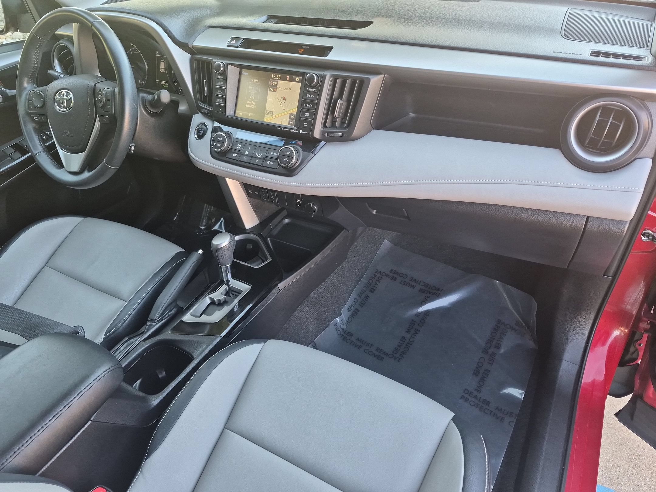 Used 2016 Toyota RAV4 Limited AWD/4WD image 33