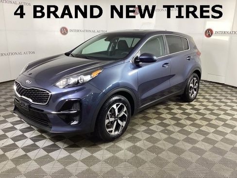 Used 2020 Kia Sportage LX image 1