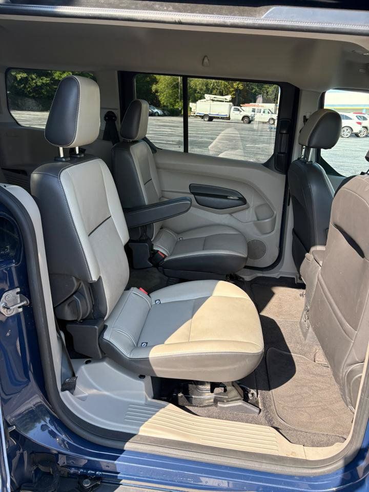 Used 2017 Ford Transit Connect Titanium FWD image 15