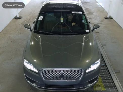 Used 2017 Lincoln MKZ Reserve w/ Luxury Package FWD image 4