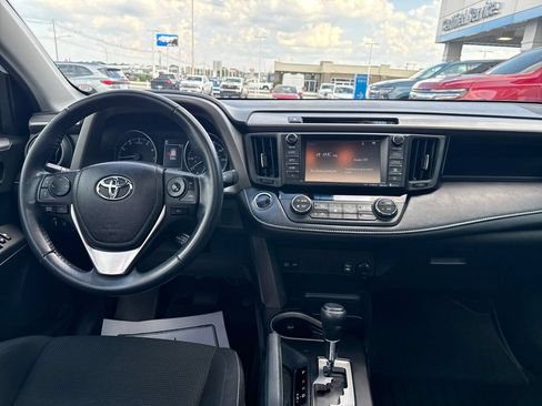 Used 2018 Toyota RAV4 XLE FWD image 24