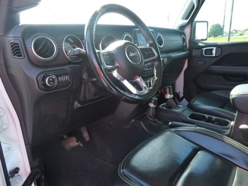 Used 2021 Jeep Gladiator Overland w/ Popular Equipment Package AWD/4WD image 22