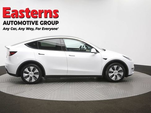 Used 2023 Tesla Model Y Long Range AWD/4WD image 39