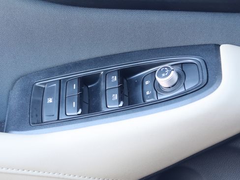 Used 2025 Subaru Outback Premium image 13