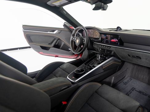 Certified 2026 Porsche 911 Carrera 4 GTS AWD/4WD image 36