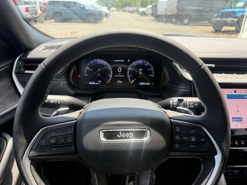 New 2026 Jeep Grand Cherokee L Limited AWD/4WD image 15