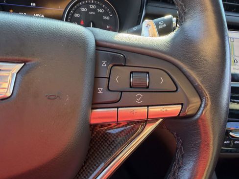 Certified 2023 Cadillac XT6 Sport w/ Technology Package AWD/4WD image 27