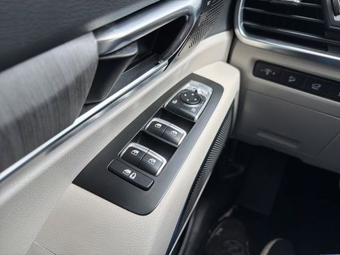 Certified 2023 Kia Telluride SX FWD image 16