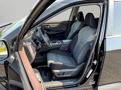 Used 2023 Nissan Rogue SV AWD/4WD image 21