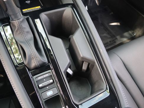 Used 2025 Honda Accord Touring image 29