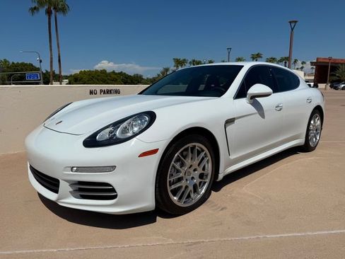 Used 2015 Porsche Panamera 4S AWD/4WD image 4