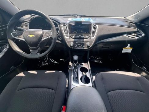 Used 2022 Chevrolet Malibu LS FWD image 16