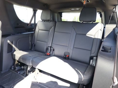 New 2026 Chevrolet Suburban High Country AWD/4WD image 31