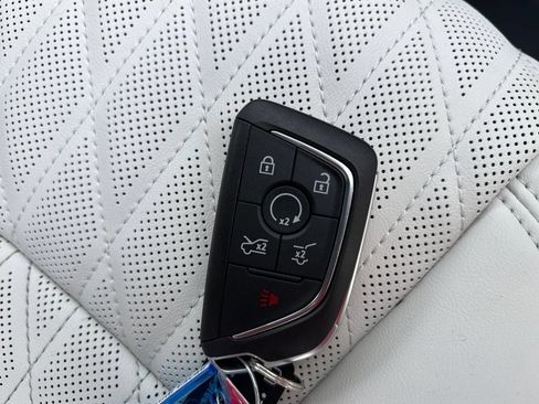 New 2026 Cadillac Escalade IQ AWD Sport 1 w/ LPO, Floor Liner Package image 64