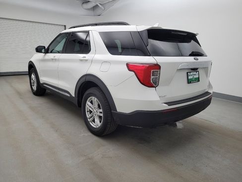 Used 2022 Ford Explorer XLT image 5