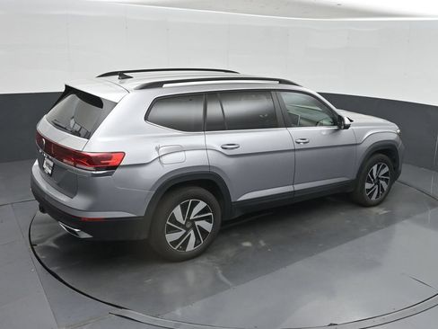 Used 2025 Volkswagen Atlas SE FWD image 36