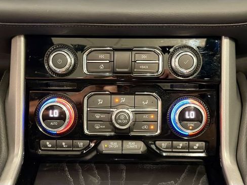 Certified 2022 GMC Yukon XL Denali AWD/4WD image 15