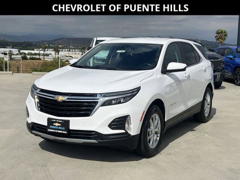 Used 2023 Chevrolet Equinox LT FWD image 1