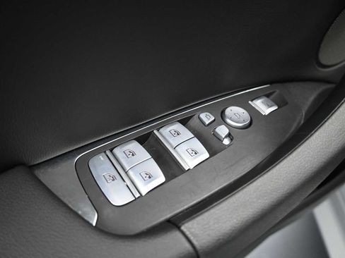 Used 2023 BMW X3 xDrive30i w/ M Sport Package AWD/4WD image 9