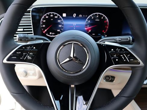 Certified 2026 Mercedes-Benz GLE 450 4MATIC image 31
