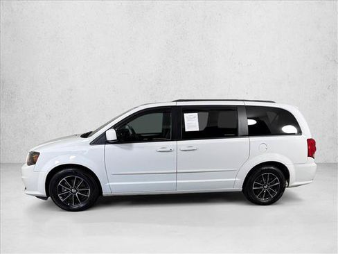 Used 2017 Dodge Grand Caravan GT FWD image 6