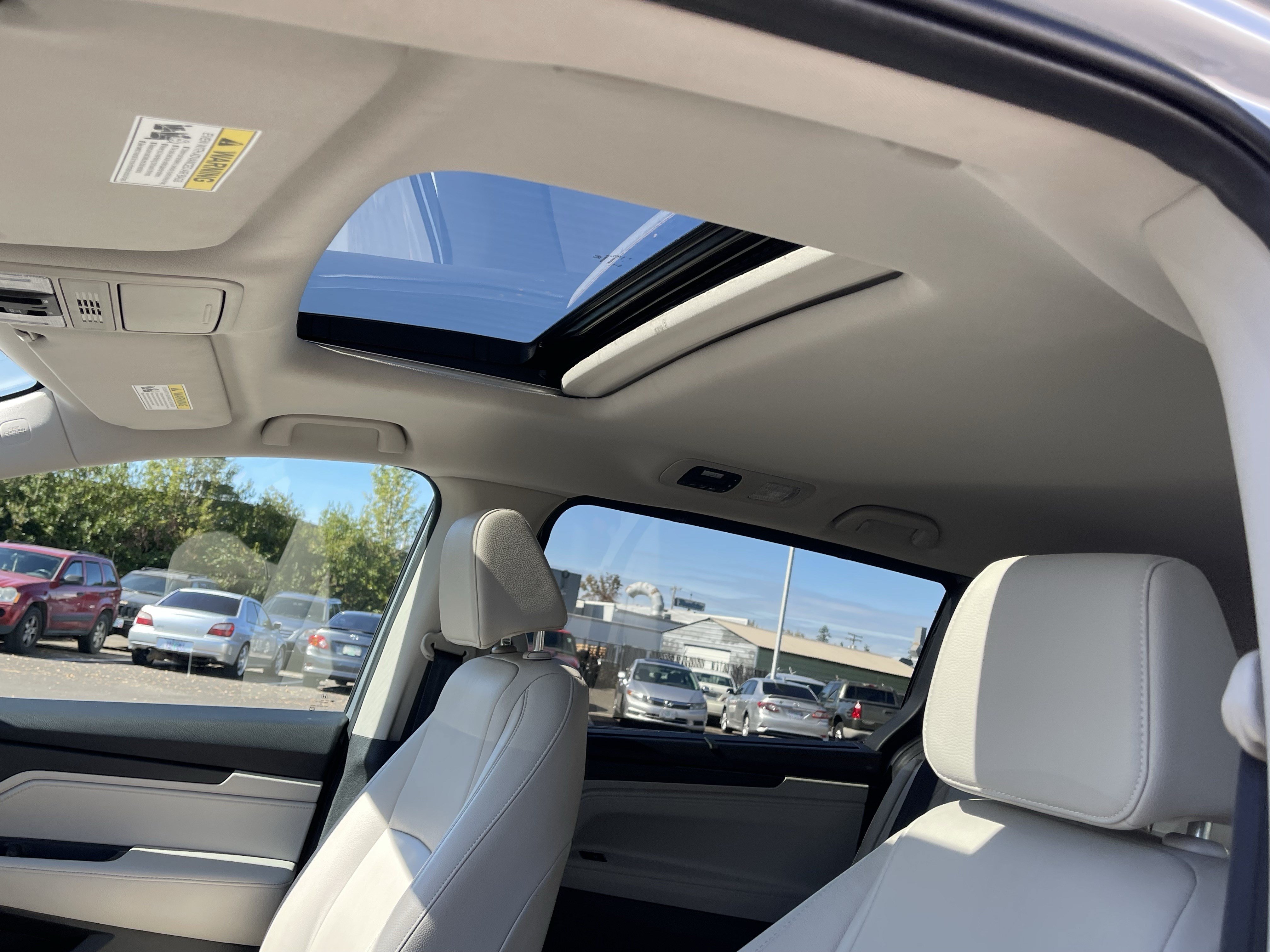 Used 2025 Honda Odyssey EX-L image 18