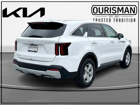 New 2026 Kia Sorento LX image 4