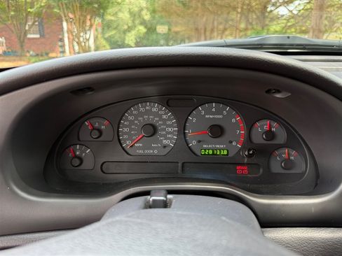Used 2001 Ford Mustang GT RWD image 44