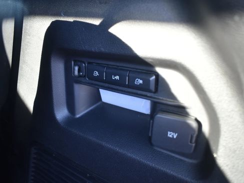 Used 2020 Ford Explorer Limited image 13