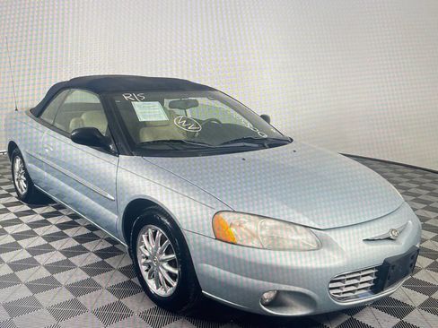 Used 2002 Chrysler Sebring Limited image 8