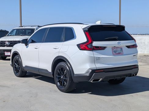 Used 2025 Honda CR-V Sport image 8