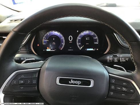 Used 2021 Jeep Grand Cherokee L Laredo RWD image 8