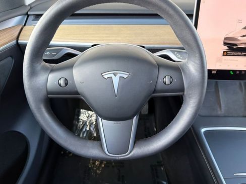 Used 2023 Tesla Model Y Long Range AWD/4WD image 14