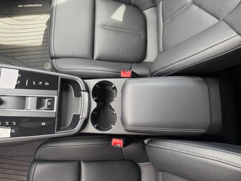 Certified 2026 Porsche Macan Turbo image 18