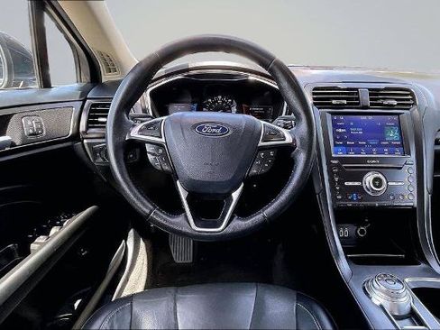 Certified 2019 Ford Fusion Titanium FWD image 5
