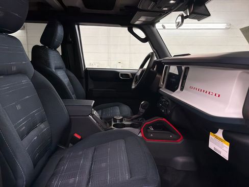 New 2026 Ford Bronco Heritage Edition AWD/4WD image 28