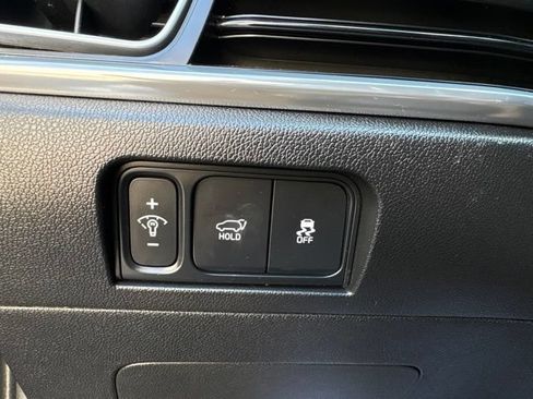 Certified 2025 Kia Sorento SX Prestige AWD/4WD image 24