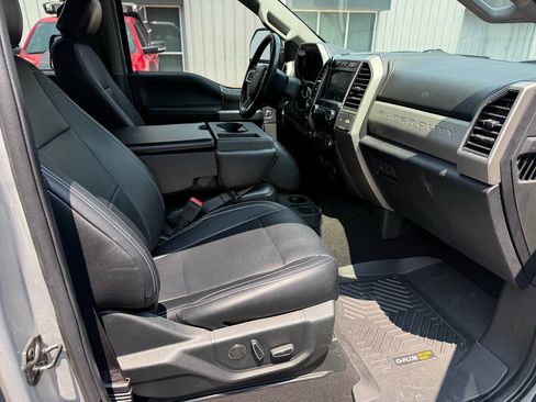 Used 2019 Ford F250 Lariat w/ Chrome Package AWD/4WD image 19