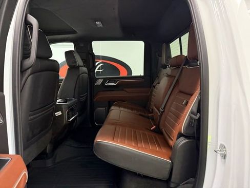 New 2026 GMC Sierra 2500 Denali Ultimate AWD/4WD image 15