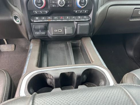 Used 2023 GMC Sierra 3500 Denali w/ Denali Ultimate Package image 18