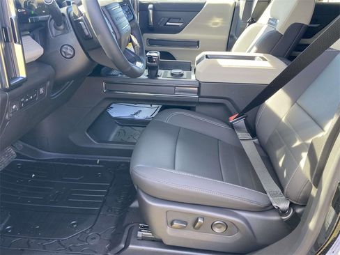 New 2026 GMC Hummer EV SUV image 15