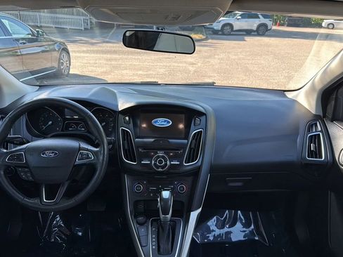 Used 2018 Ford Focus Titanium FWD image 23