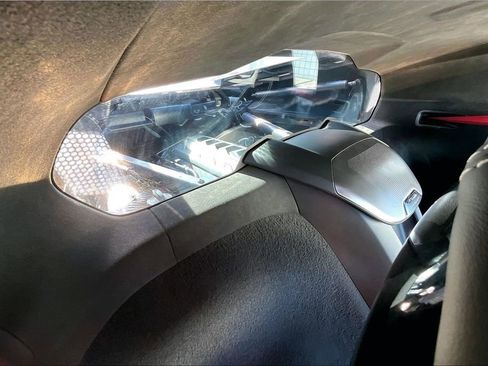 Used 2022 Chevrolet Corvette Stingray Premium Cpe w/ Z51 Performance Package image 18