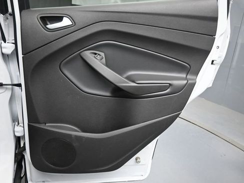 Used 2019 Ford Escape SE image 26