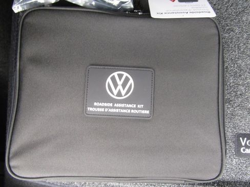 New 2026 Volkswagen Taos SE AWD/4WD image 25
