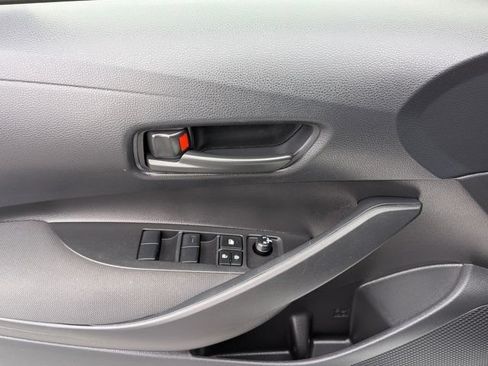 Used 2025 Toyota Corolla LE w/ Convenience Package FWD image 18