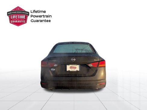 Used 2024 Nissan Altima 2.5 SL FWD image 4